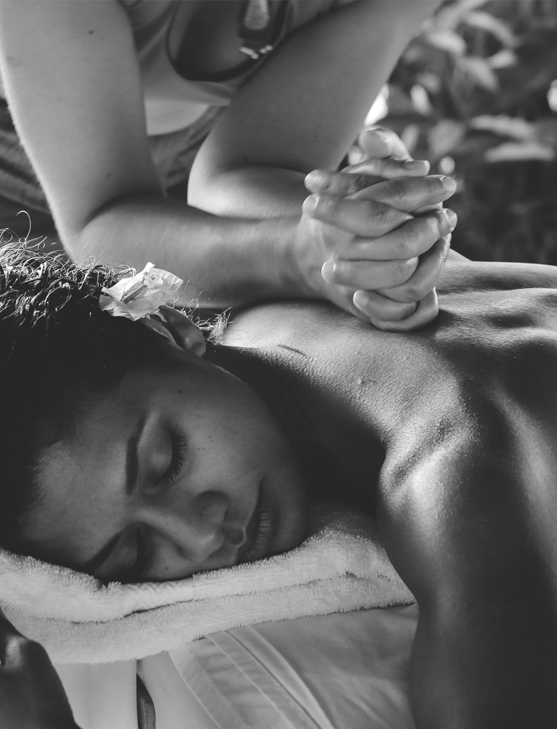 A woman getting soothing back massage